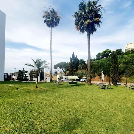 Luna Seafront Apartament
