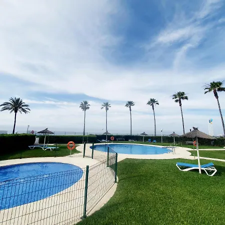 Luna Seafront Apartman Marbella
